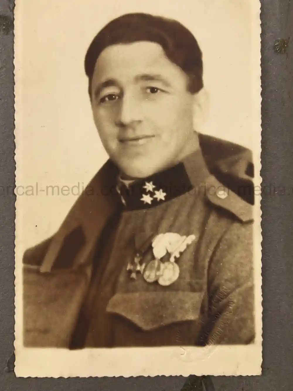 GERMAN WWII PHOTO ALBUM & DOCUMENT GROUPING - GEBIRGSJÄGER - KAMPFGRUPPE HAUPTMANN