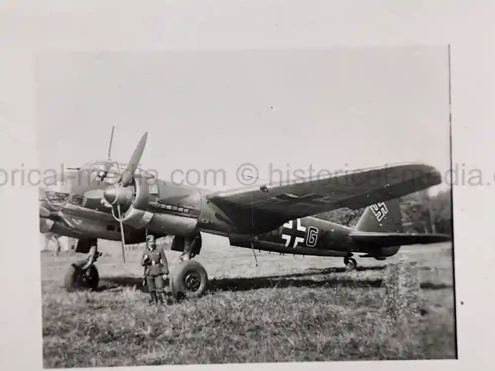 GERMAN WWII LUFTWAFFE PHOTO ALBUM - FRANCE & RUSSIA CAMPAIGNS