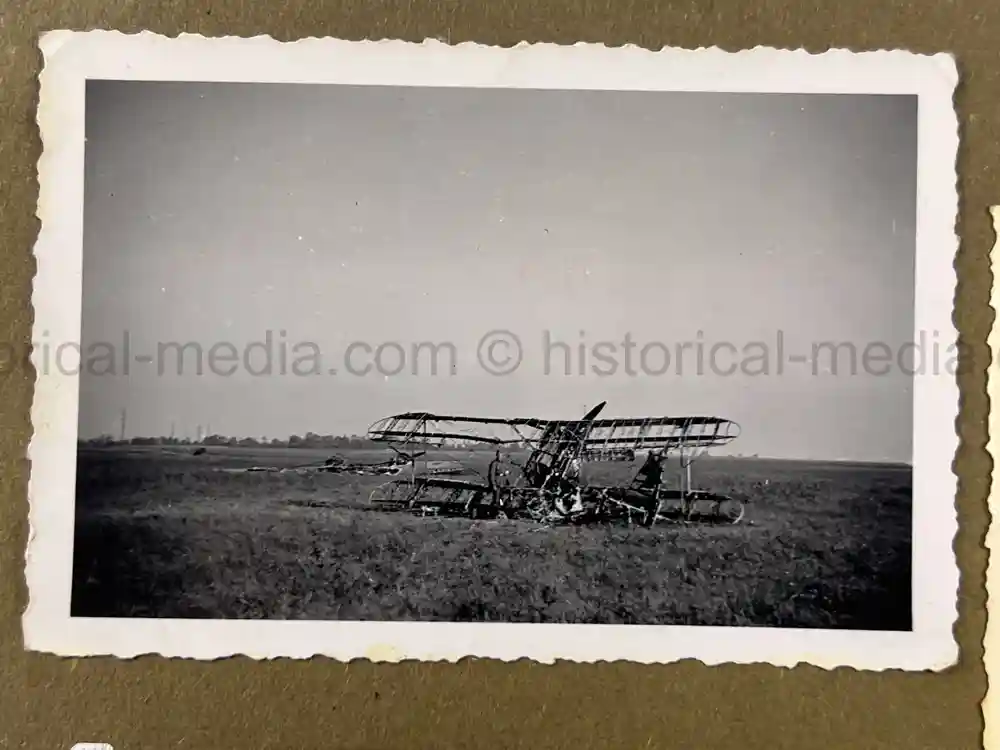 GERMAN WWII LUFTWAFFE PHOTO ALBUM - FRANCE & RUSSIA CAMPAIGNS