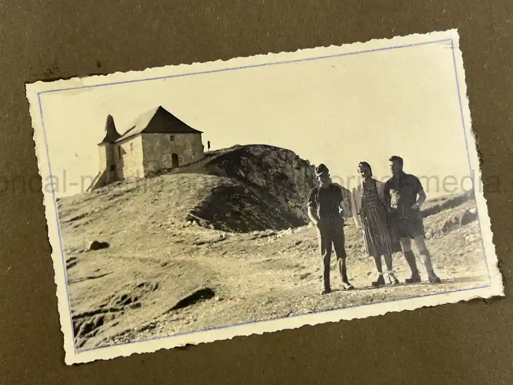 GERMAN WWII LUFTWAFFE PHOTO ALBUM - FRANCE & RUSSIA CAMPAIGNS