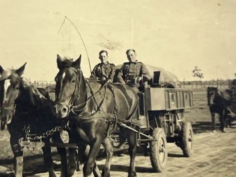 WWII GERMAN ARMY PHOTO ALBUM - POLAND, FRANCE, RUSSIA - GREAT COMBAT IMAGES!