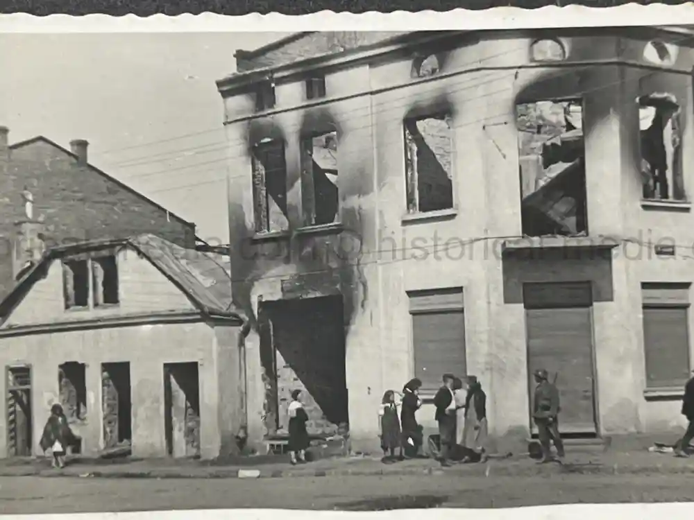 WWII GERMAN ARMY PHOTO ALBUM - POLAND, FRANCE, RUSSIA - GREAT COMBAT IMAGES!
