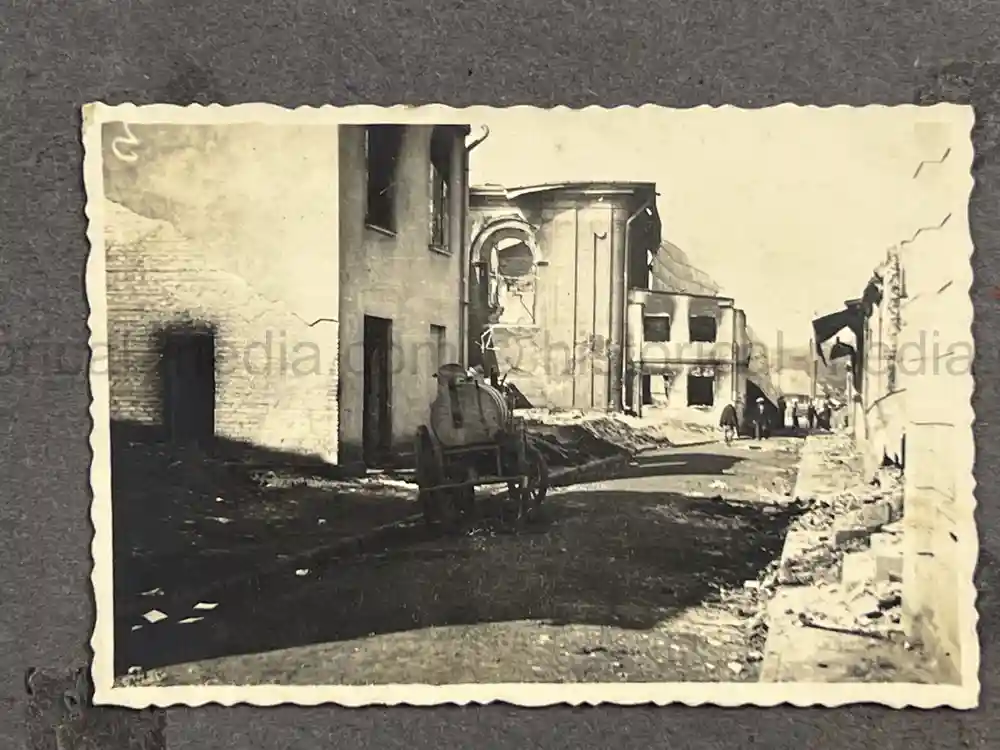 WWII GERMAN ARMY PHOTO ALBUM - POLAND, FRANCE, RUSSIA - GREAT COMBAT IMAGES!