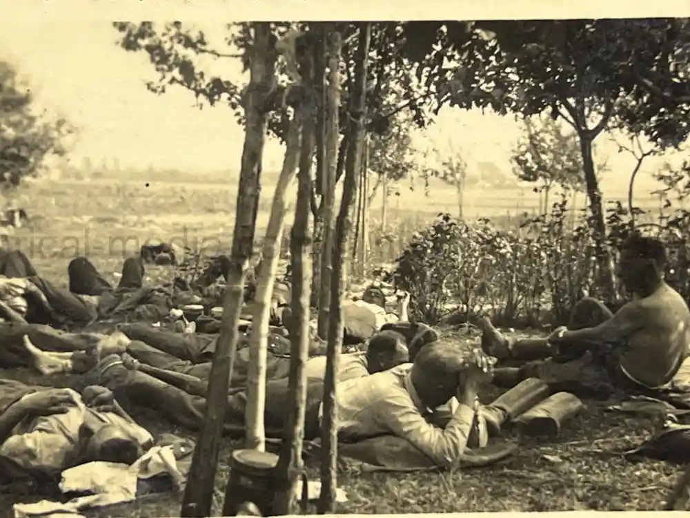 WWII GERMAN ARMY PHOTO ALBUM - POLAND, FRANCE, RUSSIA - GREAT COMBAT IMAGES!