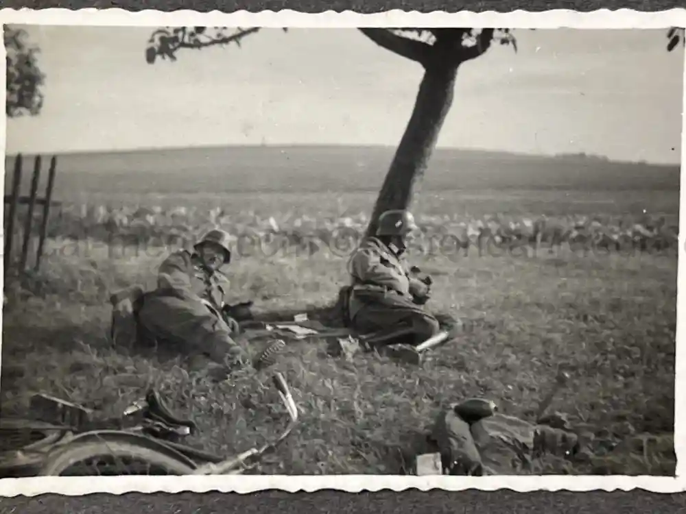 WWII GERMAN ARMY PHOTO ALBUM - POLAND, FRANCE, RUSSIA - GREAT COMBAT IMAGES!