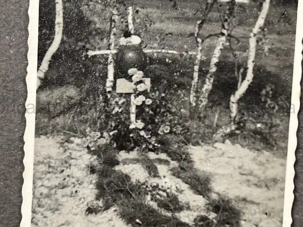 WWII GERMAN ARMY PHOTO ALBUM - POLAND, FRANCE, RUSSIA - GREAT COMBAT IMAGES!