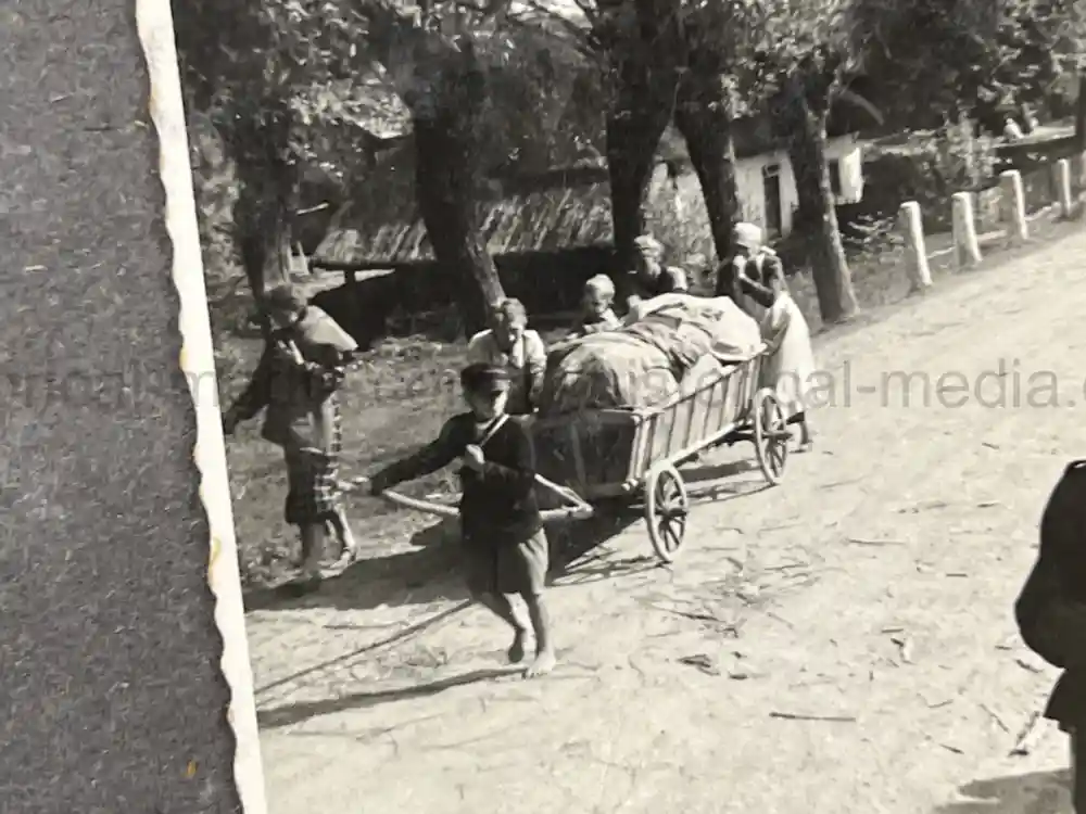 WWII GERMAN ARMY PHOTO ALBUM - POLAND, FRANCE, RUSSIA - GREAT COMBAT IMAGES!