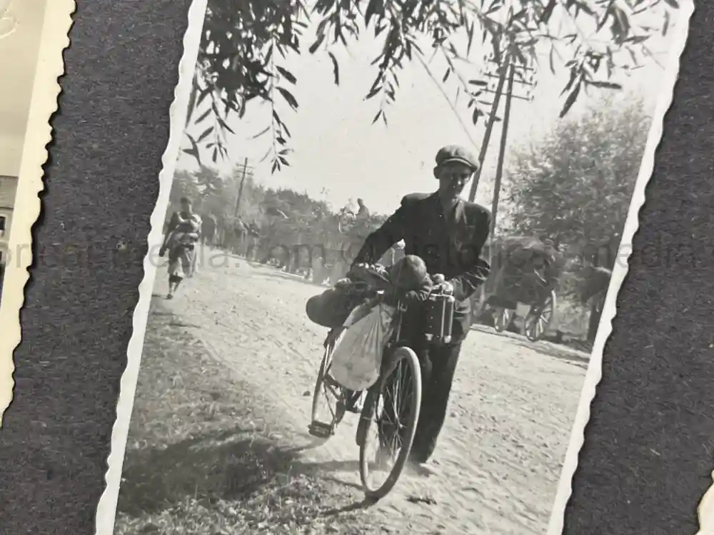 WWII GERMAN ARMY PHOTO ALBUM - POLAND, FRANCE, RUSSIA - GREAT COMBAT IMAGES!