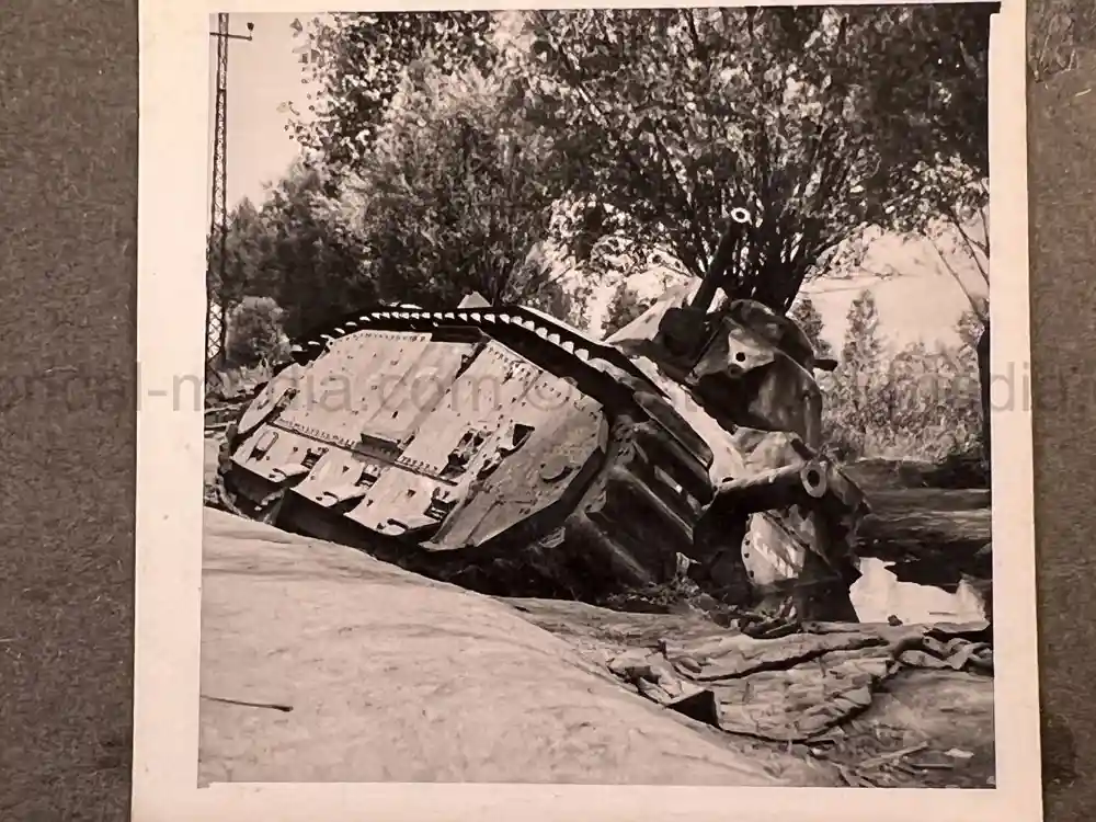 WWII GERMAN ARMY PHOTO ALBUM - POLAND, FRANCE, RUSSIA - GREAT COMBAT IMAGES!