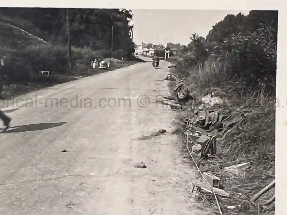 WWII GERMAN ARMY PHOTO ALBUM - POLAND, FRANCE, RUSSIA - GREAT COMBAT IMAGES!