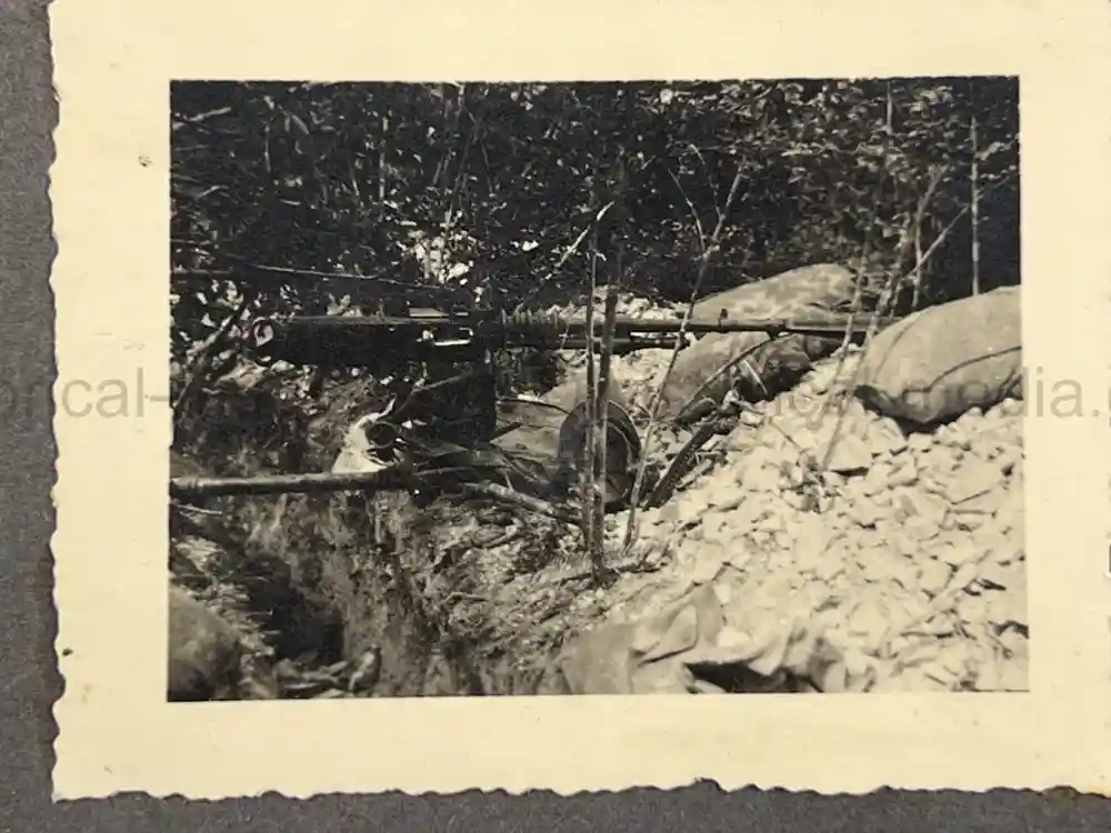 WWII GERMAN ARMY PHOTO ALBUM - POLAND, FRANCE, RUSSIA - GREAT COMBAT IMAGES!