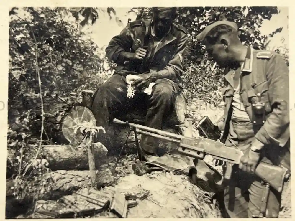 WWII GERMAN ARMY PHOTO ALBUM - POLAND, FRANCE, RUSSIA - GREAT COMBAT IMAGES!