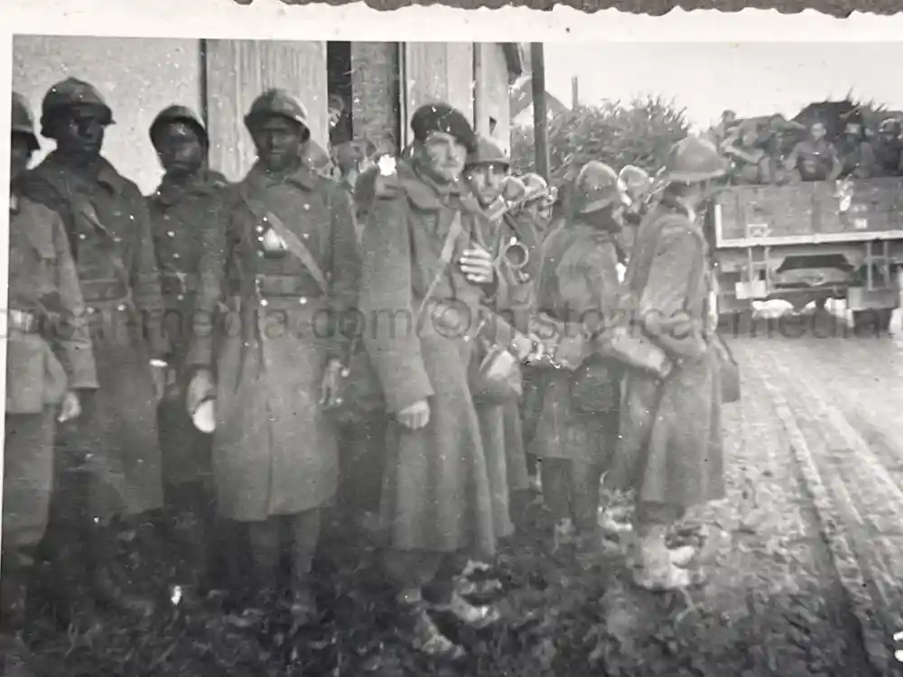 WWII GERMAN ARMY PHOTO ALBUM - POLAND, FRANCE, RUSSIA - GREAT COMBAT IMAGES!