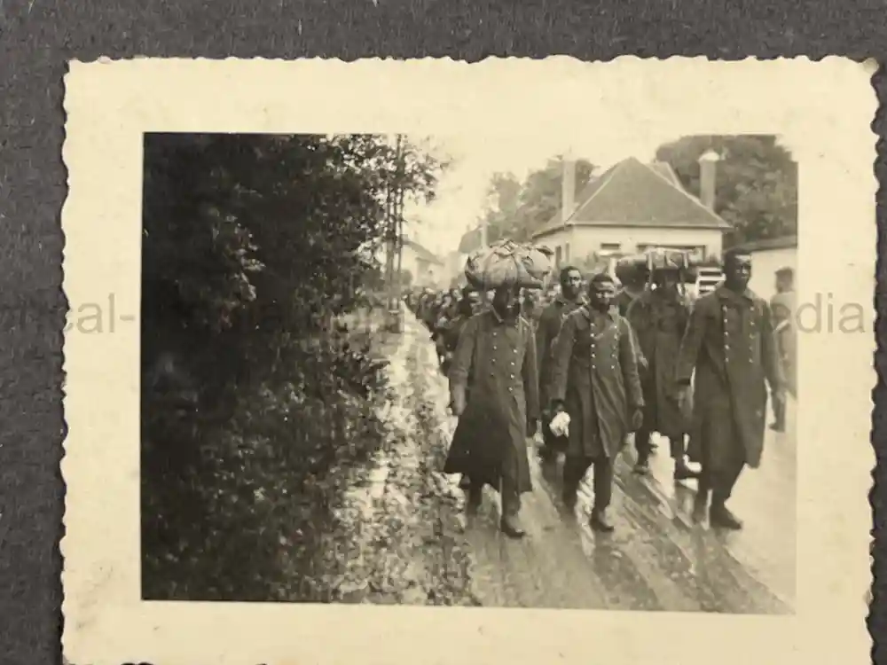 WWII GERMAN ARMY PHOTO ALBUM - POLAND, FRANCE, RUSSIA - GREAT COMBAT IMAGES!