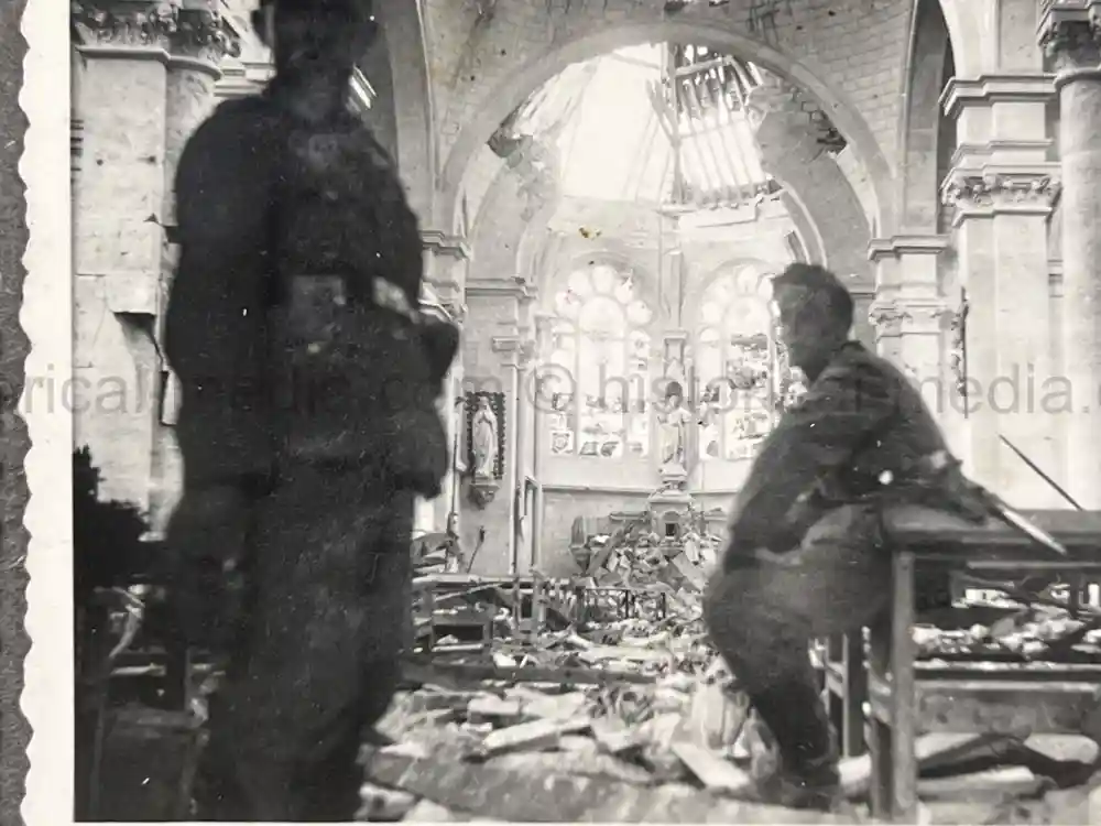 WWII GERMAN ARMY PHOTO ALBUM - POLAND, FRANCE, RUSSIA - GREAT COMBAT IMAGES!