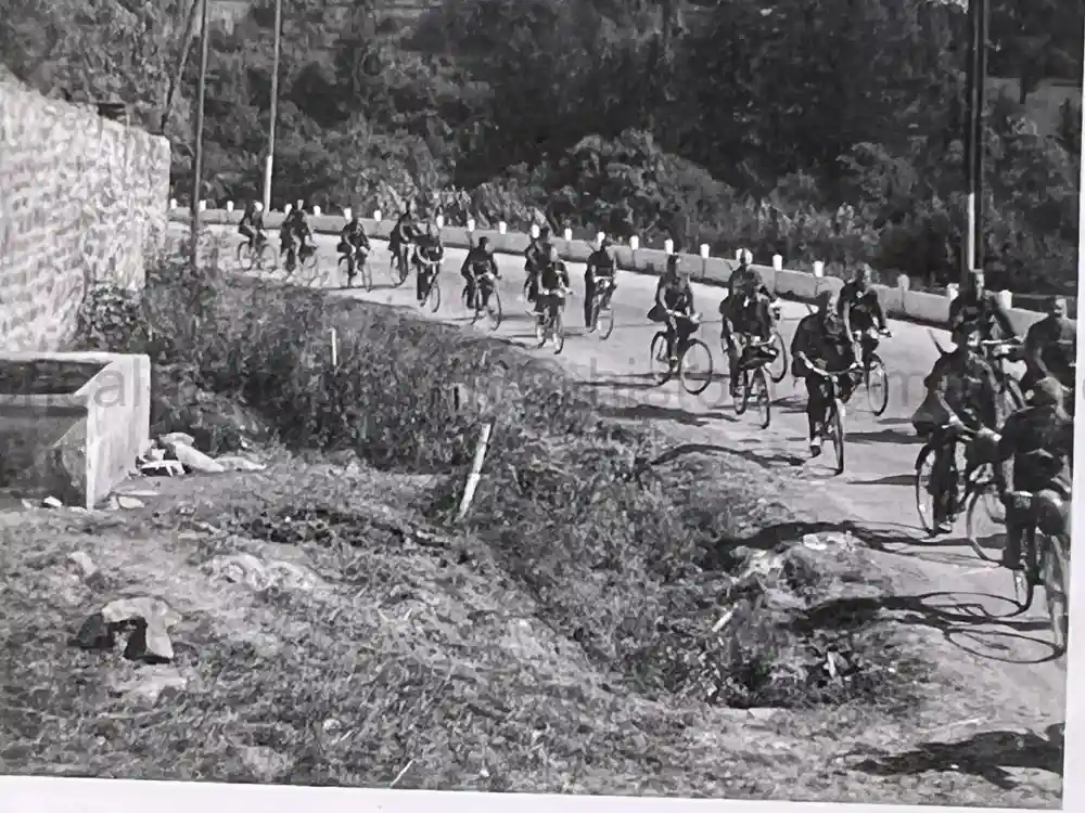 WWII GERMAN ARMY PHOTO ALBUM - POLAND, FRANCE, RUSSIA - GREAT COMBAT IMAGES!