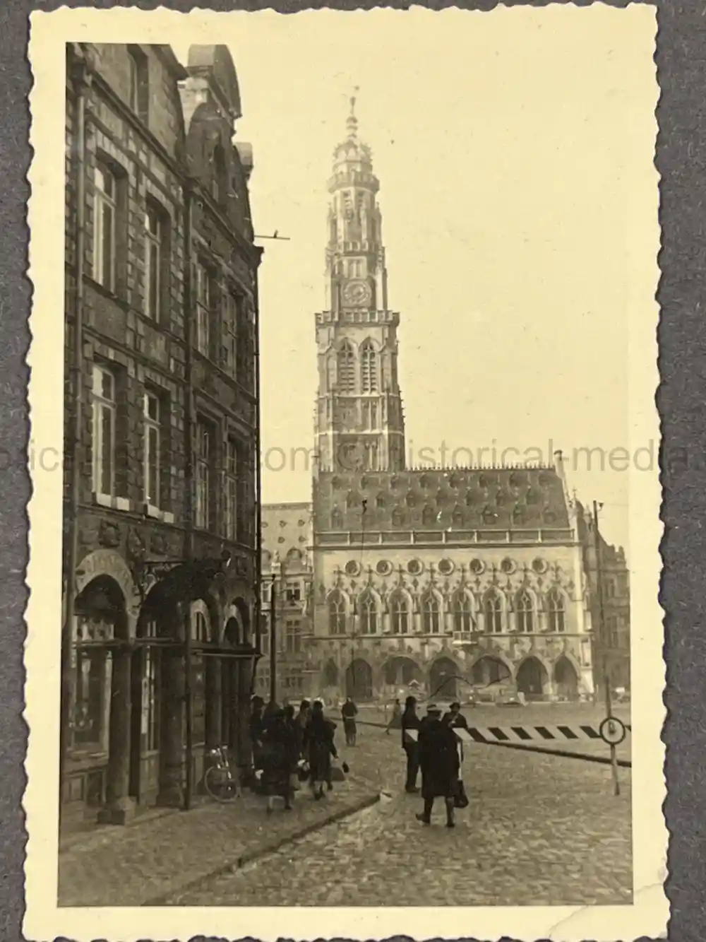 WWII GERMAN ARMY PHOTO ALBUM - POLAND, FRANCE, RUSSIA - GREAT COMBAT IMAGES!