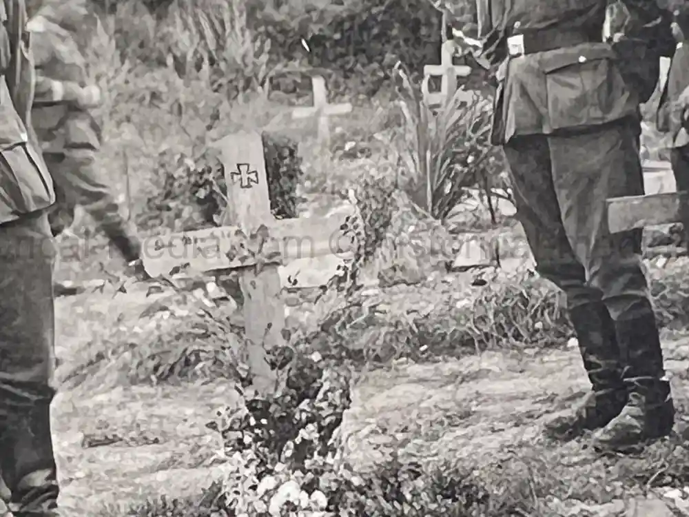 WWII GERMAN ARMY PHOTO ALBUM - POLAND, FRANCE, RUSSIA - GREAT COMBAT IMAGES!