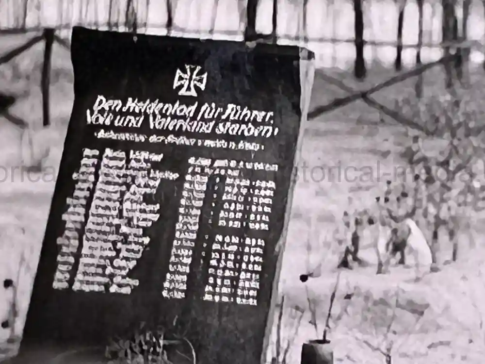 WWII GERMAN ARMY PHOTO ALBUM - POLAND, FRANCE, RUSSIA - GREAT COMBAT IMAGES!