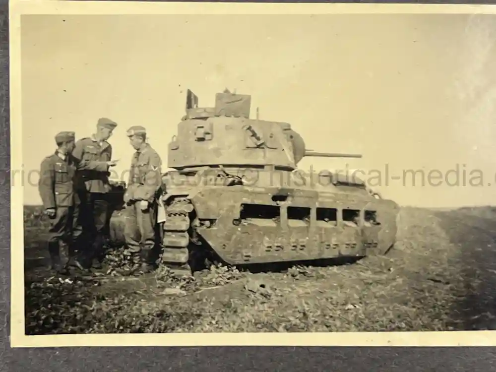 WWII GERMAN ARMY PHOTO ALBUM - POLAND, FRANCE, RUSSIA - GREAT COMBAT IMAGES!