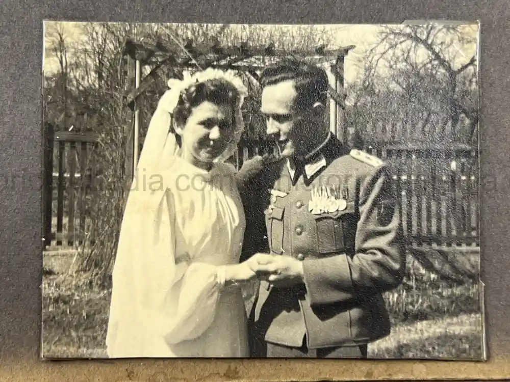 WWII GERMAN OFFICER PHOTO ALBUM - KRIM