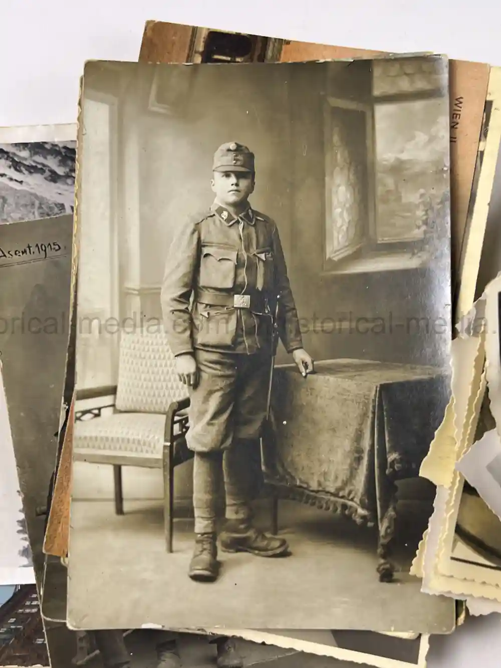 WWII GERMAN GEBIRGSJÄGER OFFICER PHOTO GROUPING - NORWAY, FINLAND