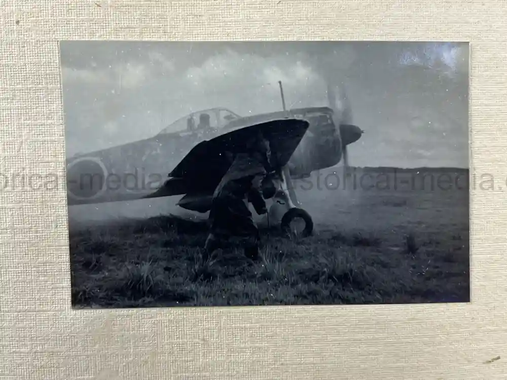 ULTRA RARE JAPANESE WWII COMMEMORATIVE PHOTO ALBUM FOR MOVIE 