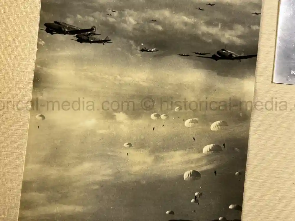 ULTRA RARE JAPANESE WWII COMMEMORATIVE PHOTO ALBUM FOR MOVIE 