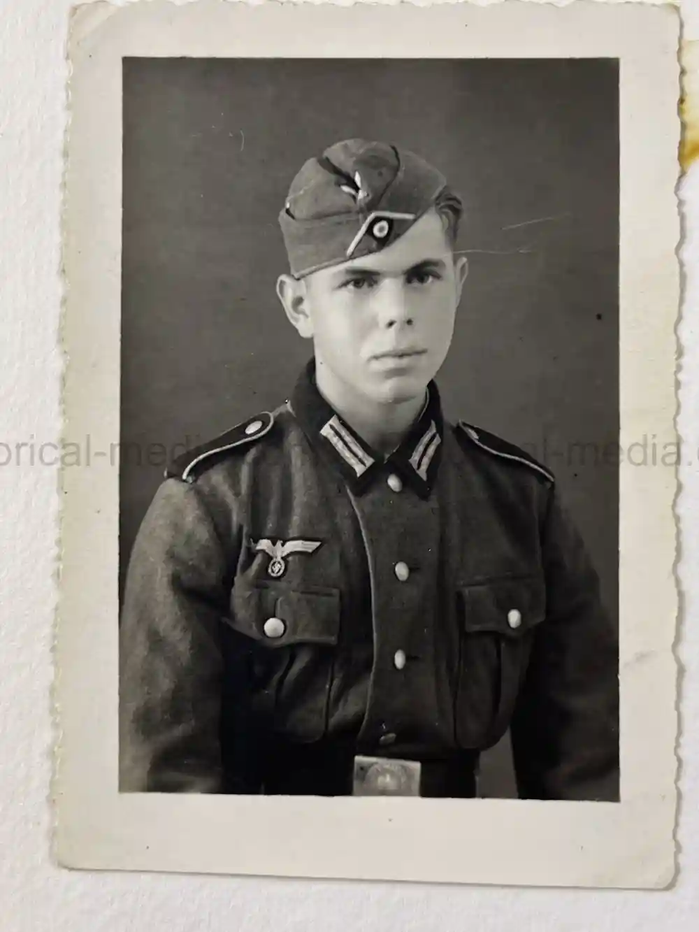 WWII GERMAN ARMY PHOTO ALBUM - PANZER SOLDIER - FRANCE 1940