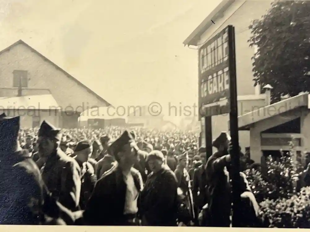 WWII GERMAN ARMY PHOTO ALBUM - PANZER SOLDIER - FRANCE 1940