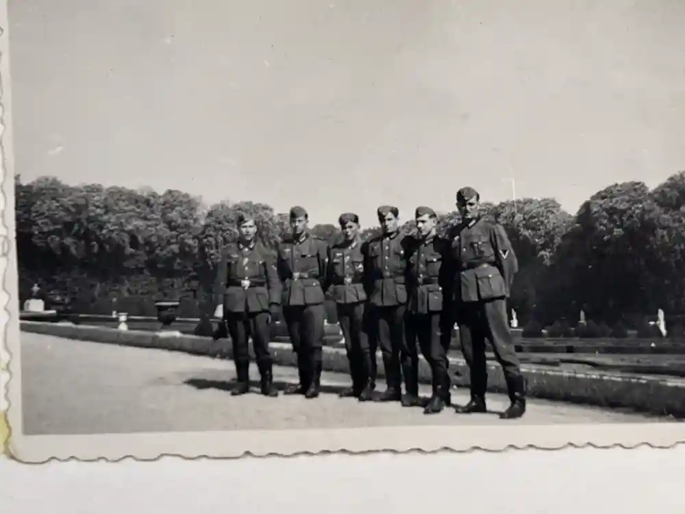 WWII GERMAN ARMY PHOTO ALBUM - PANZER SOLDIER - FRANCE 1940