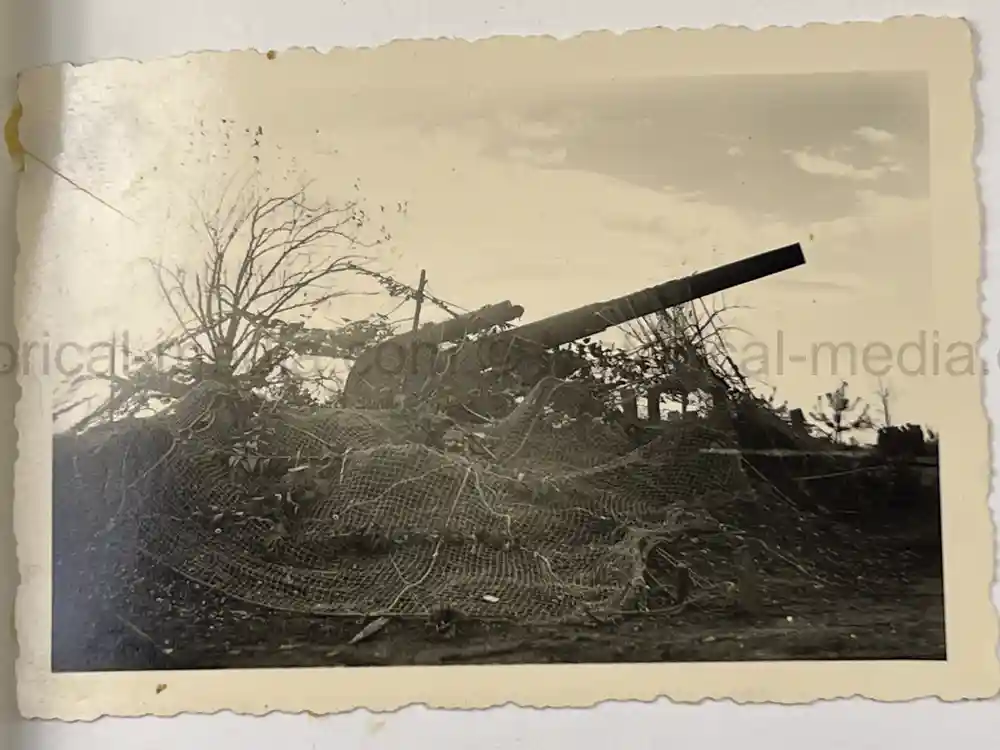 WWII GERMAN ARMY PHOTO ALBUM - PANZER SOLDIER - FRANCE 1940