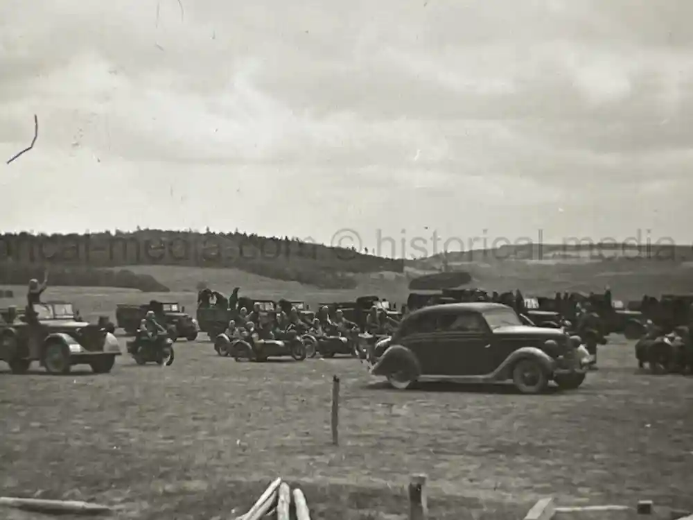 WWII GERMAN LUFTWAFFE PHOTO ALBUM - POLAND, FRANCE, RUSSIA WWII GERMAN LUFTWAFFE PHOTO ALBUM - POLAND, FRANCE, RUSSIA WWII GERMAN LUFTWAFFE PHOTO ALBUM - POLAND, FRANCE, RUSSIA