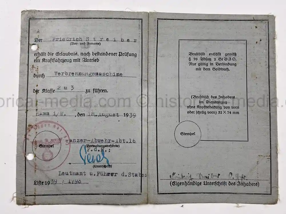 WWII GERMAN AWARD DOCUMENT GROUPING - 3. PANZER DIVISION