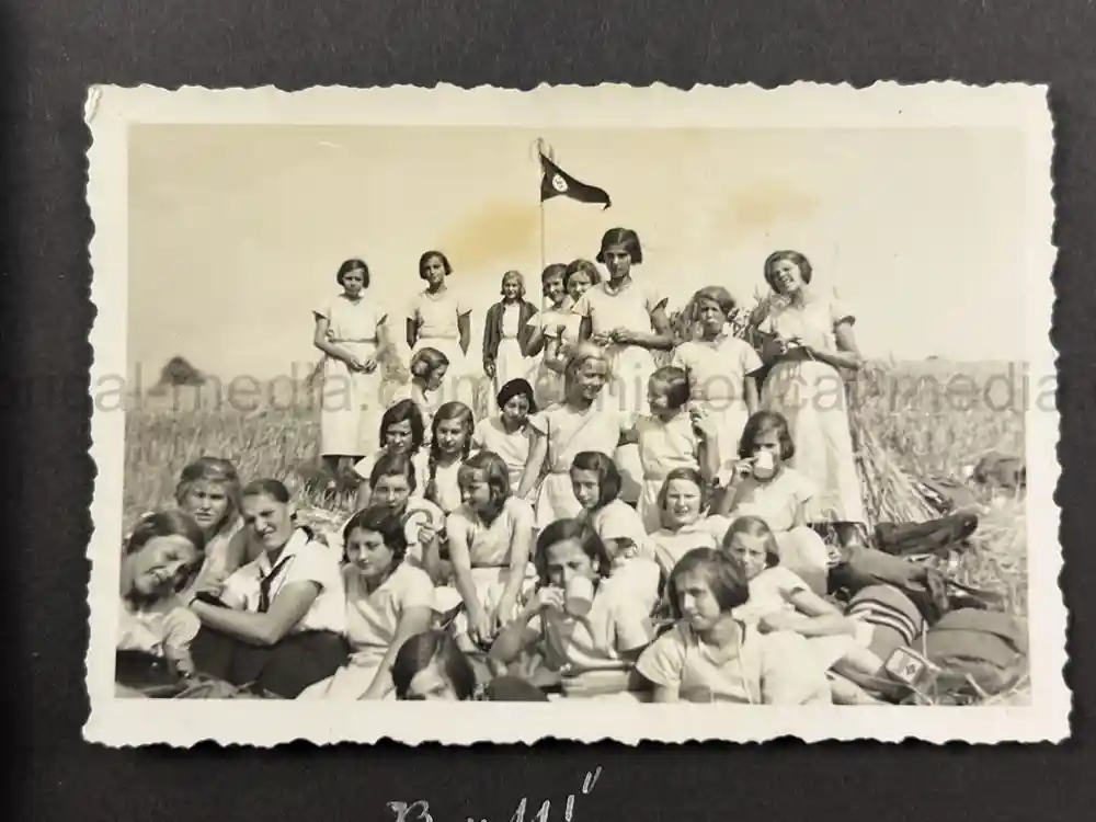 GERMAN GIRL'S BDM PHOTO ALBUM