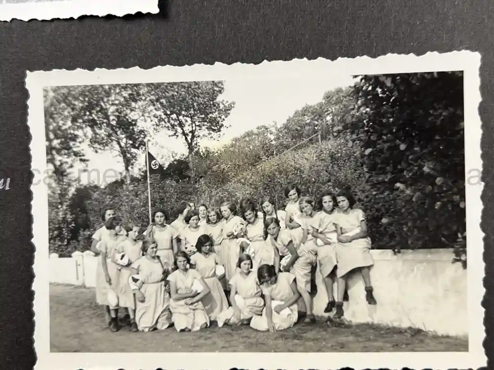 GERMAN GIRL'S BDM PHOTO ALBUM