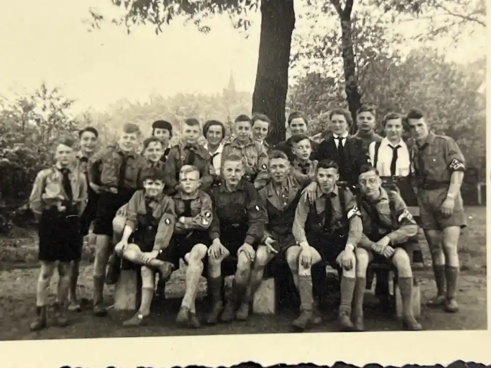 GERMAN GIRL'S BDM PHOTO ALBUM