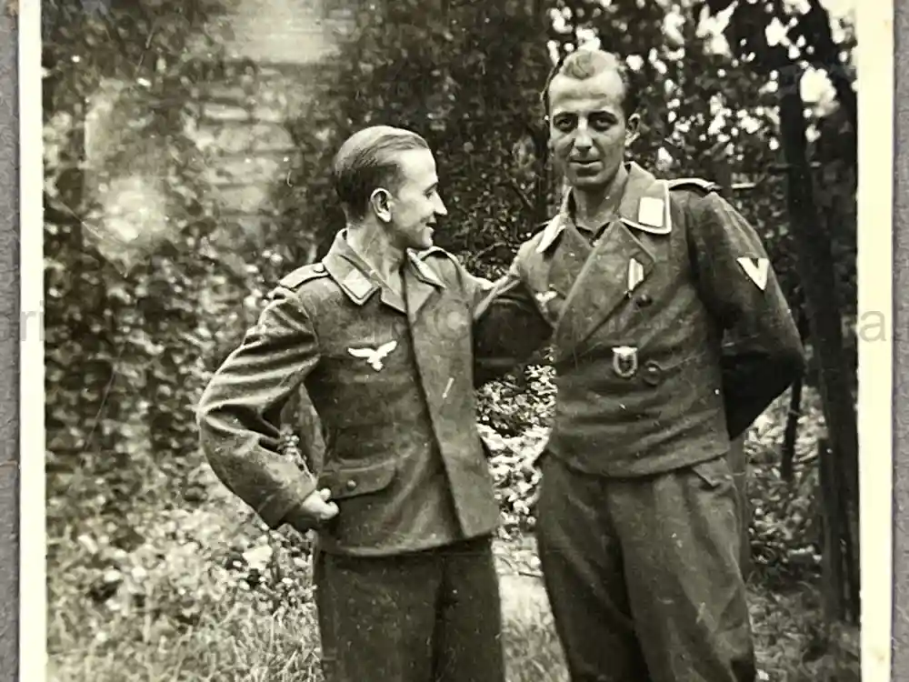 WWII GERMAN LUFTWAFFE PHOTO ALBUM - FALLSCHIRMJÄGER -FRANCE 1944/45