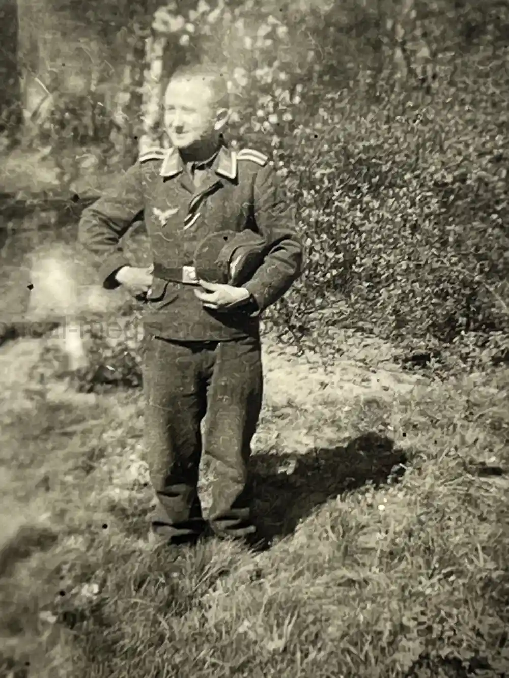 WWII GERMAN LUFTWAFFE PHOTO ALBUM - FALLSCHIRMJÄGER -FRANCE 1944/45