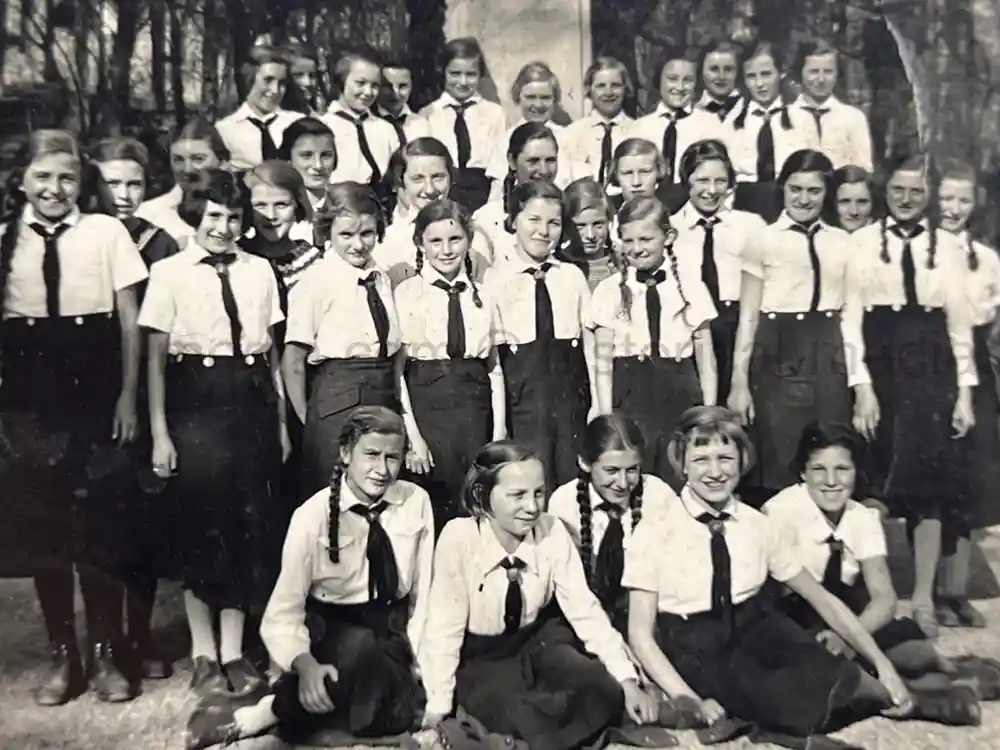 WWII GERMAN GIRL'S BDM PHOTO ALBUM