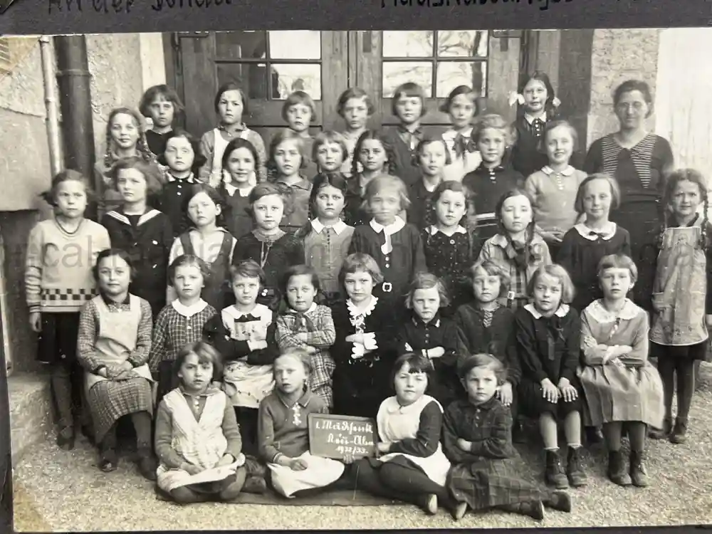 WWII GERMAN GIRL'S BDM PHOTO ALBUM