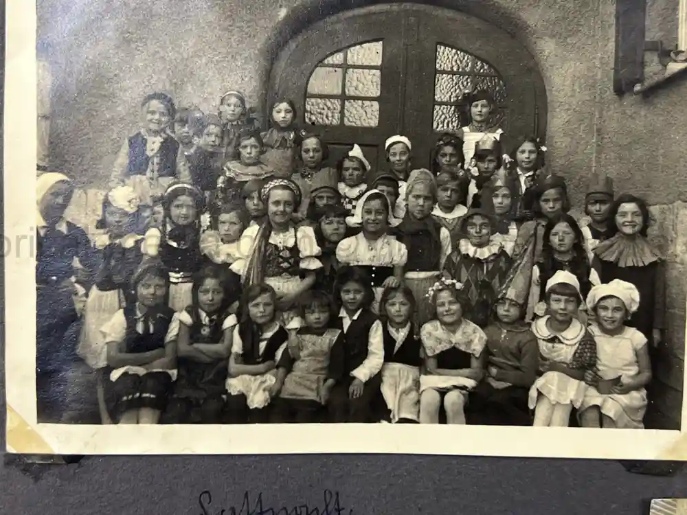 WWII GERMAN GIRL'S BDM PHOTO ALBUM