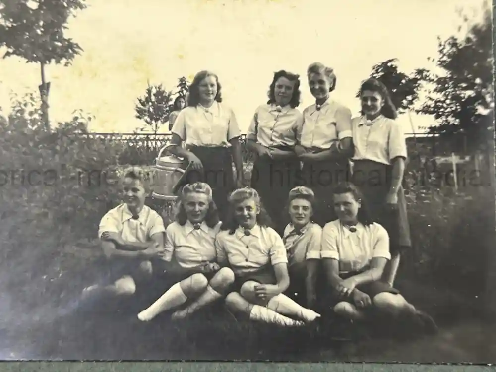 GERMAN WWII GIRL'S RAD PHOTO ALBUM - KARAWANKENHOF, PRAGUE 1944