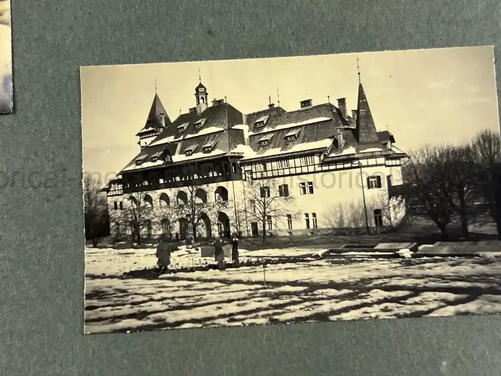 GERMAN WWII GIRL'S RAD PHOTO ALBUM - KARAWANKENHOF, PRAGUE 1944