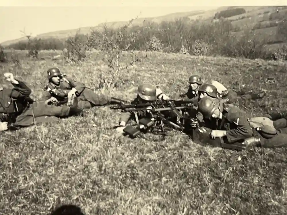 WWII GERMAN RAD & ARMY MG 34 CREW PHOTO ALBUM - NÜRNBERG RALLY 1936 + POLAND 1939