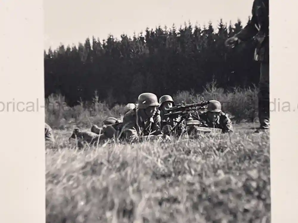WWII GERMAN RAD & ARMY MG 34 CREW PHOTO ALBUM - NÜRNBERG RALLY 1936 + POLAND 1939