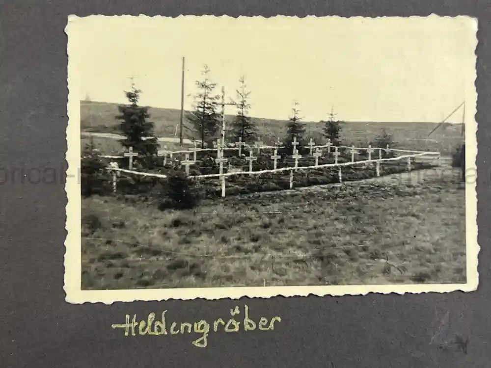 WWII GERMAN ARMY PHOTO ALBUM - RUSSIA CAMPAIGN