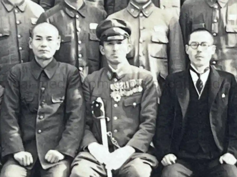 1930s JAPANESE MILITARY BOYS SCHOOL & ARMY PHOTO ALBUM