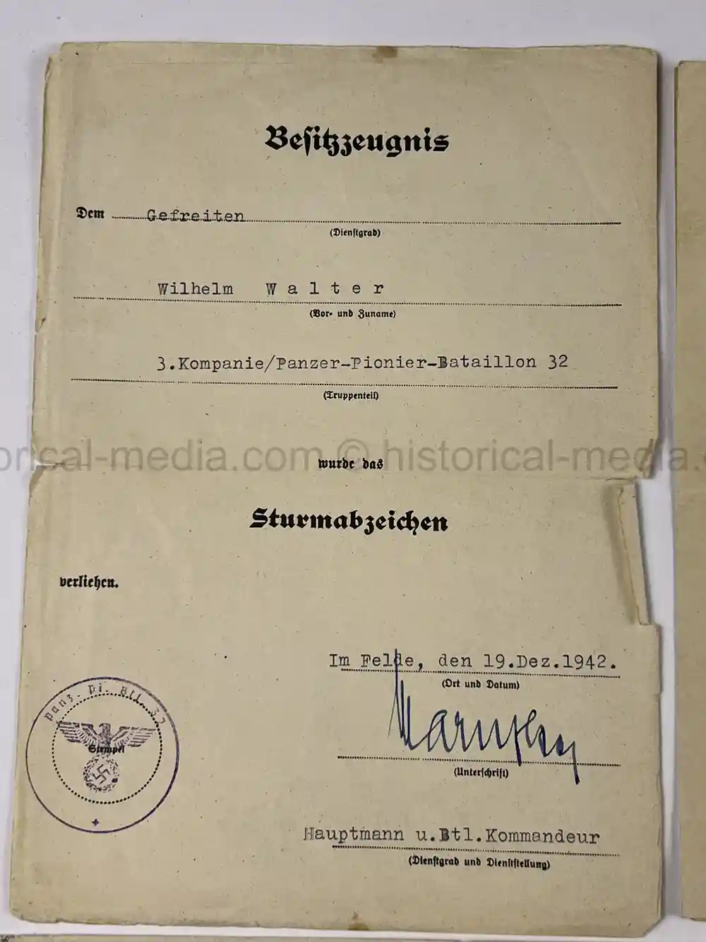 SOLDBUCH & AWARD DOCUMENT GROUPING - PANZER PIONIER - 12. PANZER DIVISION