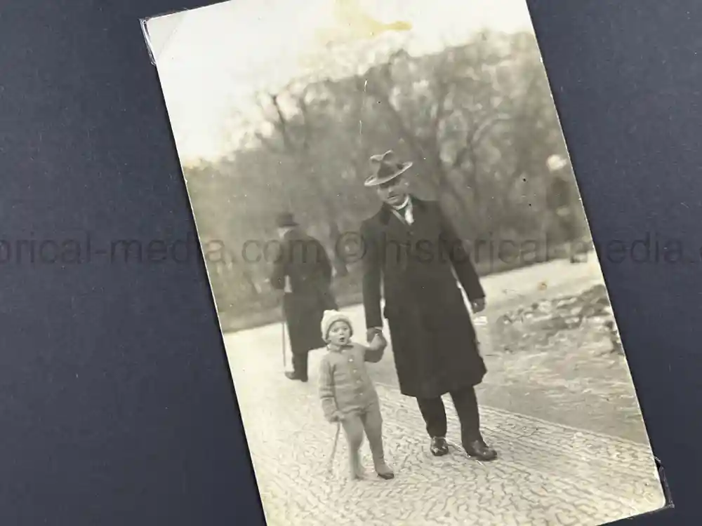 WWII GERMAN GENERAL'S PHOTO ALBUM - GENERALT. ALFRED VON PUTTKAMMER